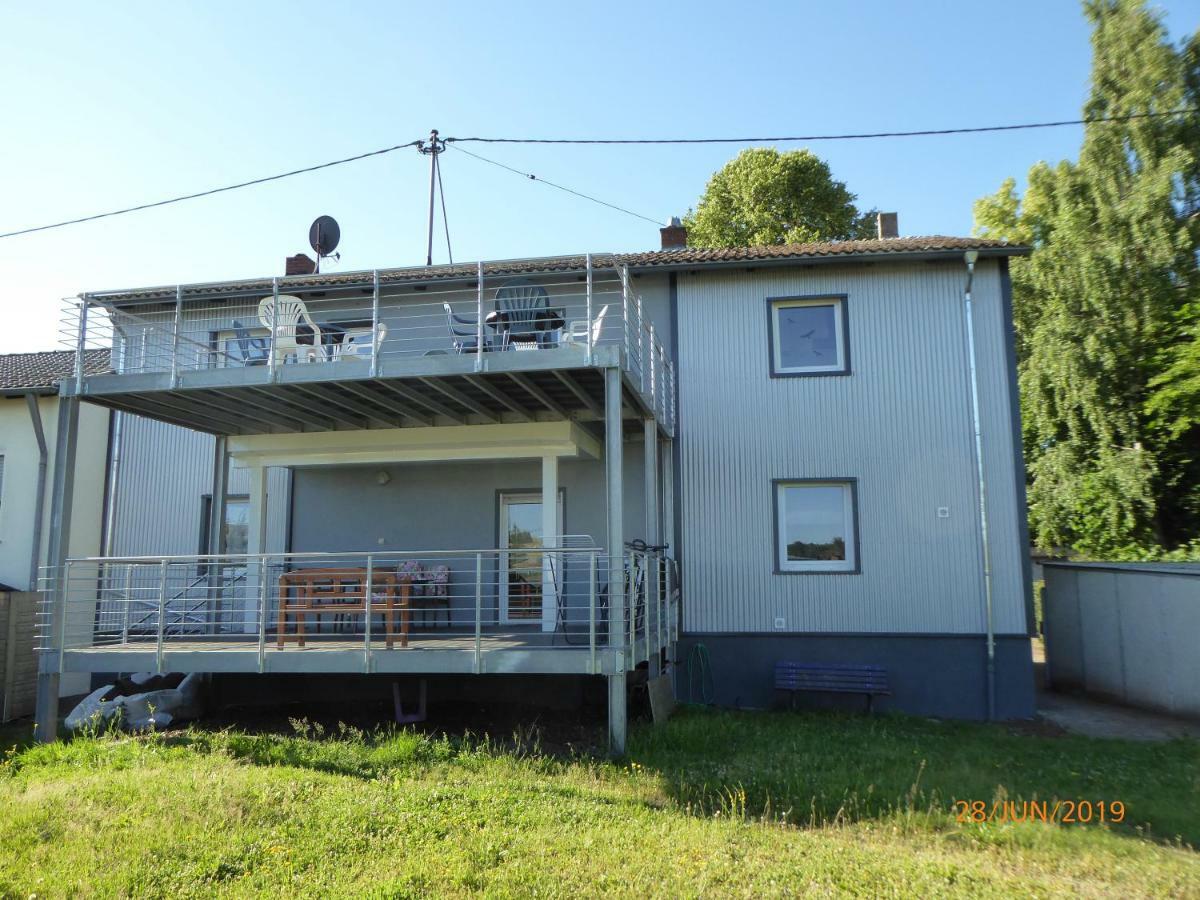 "Baerenhaus" Ferienwohnung Püttlingen Екстериор снимка